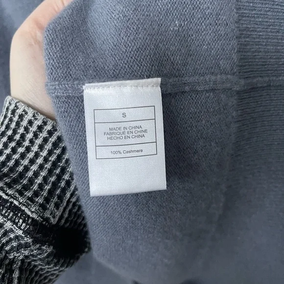 Quince | Blue-Gray 100% Mongolian Cashmere Crewneck Sweater - Picture 3 of 3